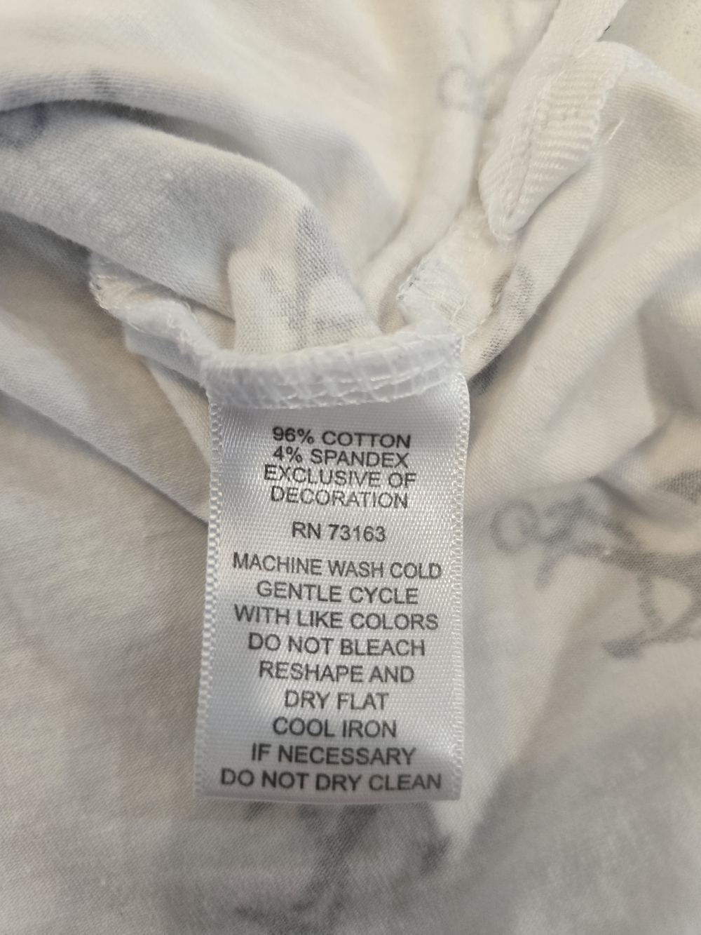 Women’s Anchor Print V-Neck Tee. White And Navy. Pristine Condition. - Picture 7 of 10